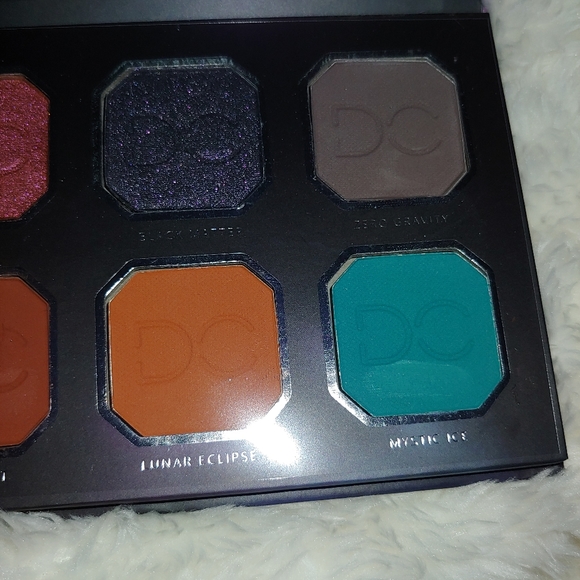 Celestial thunder eye shadow palette! 3/30 - Picture 3 of 5